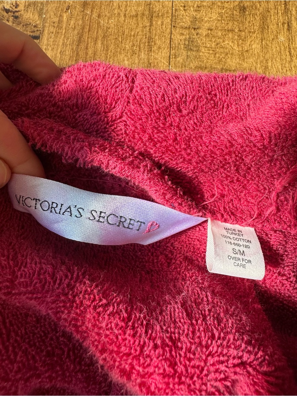 Victoria's Secret Plush Shawl-Collar Robe in Deep Raspberry - Picture 13 of 15